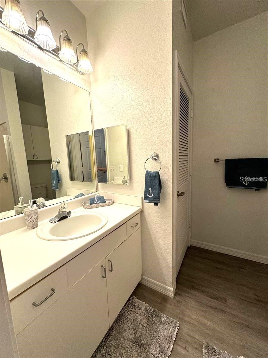Image 12 of 27 For 860 Orange Avenue 145