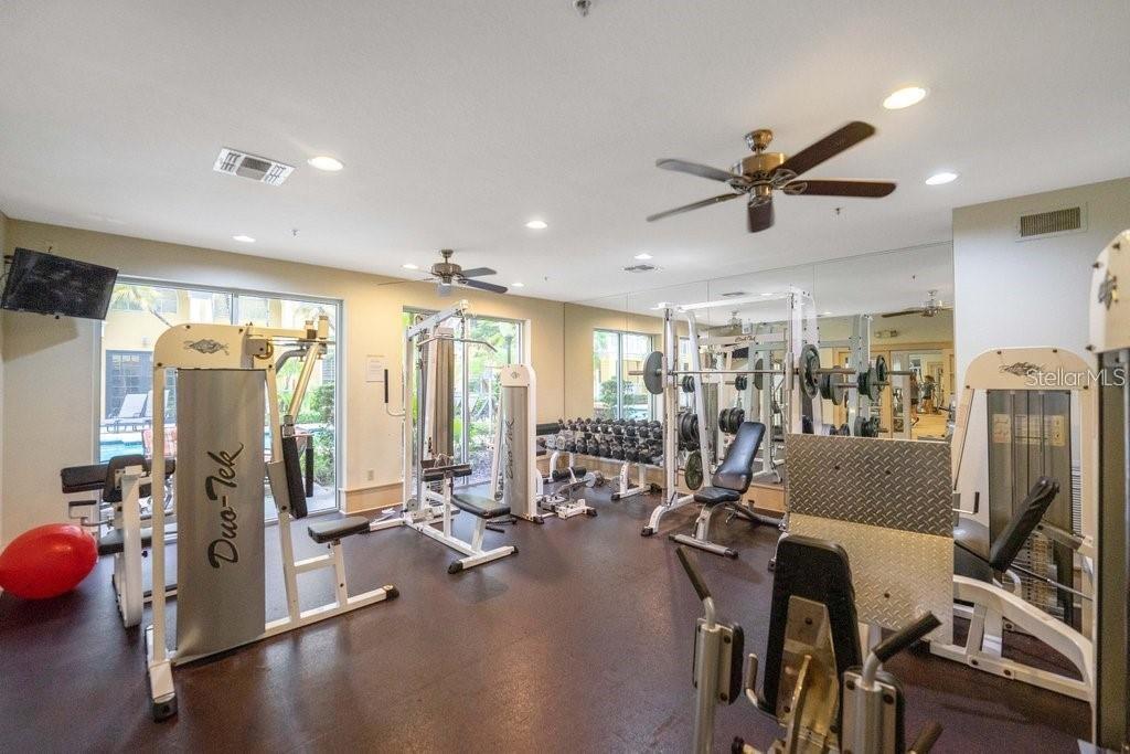 Image 20 of 27 For 860 Orange Avenue 145