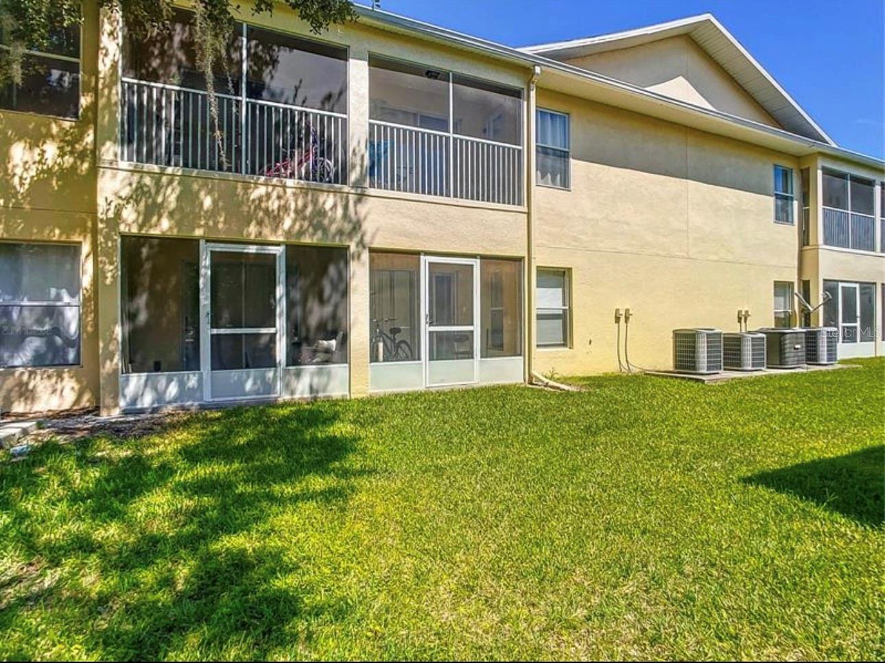Image 15 of 41 For 2804 Club Cortile Circle A