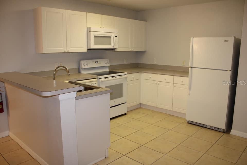 Image 30 of 41 For 2804 Club Cortile Circle A