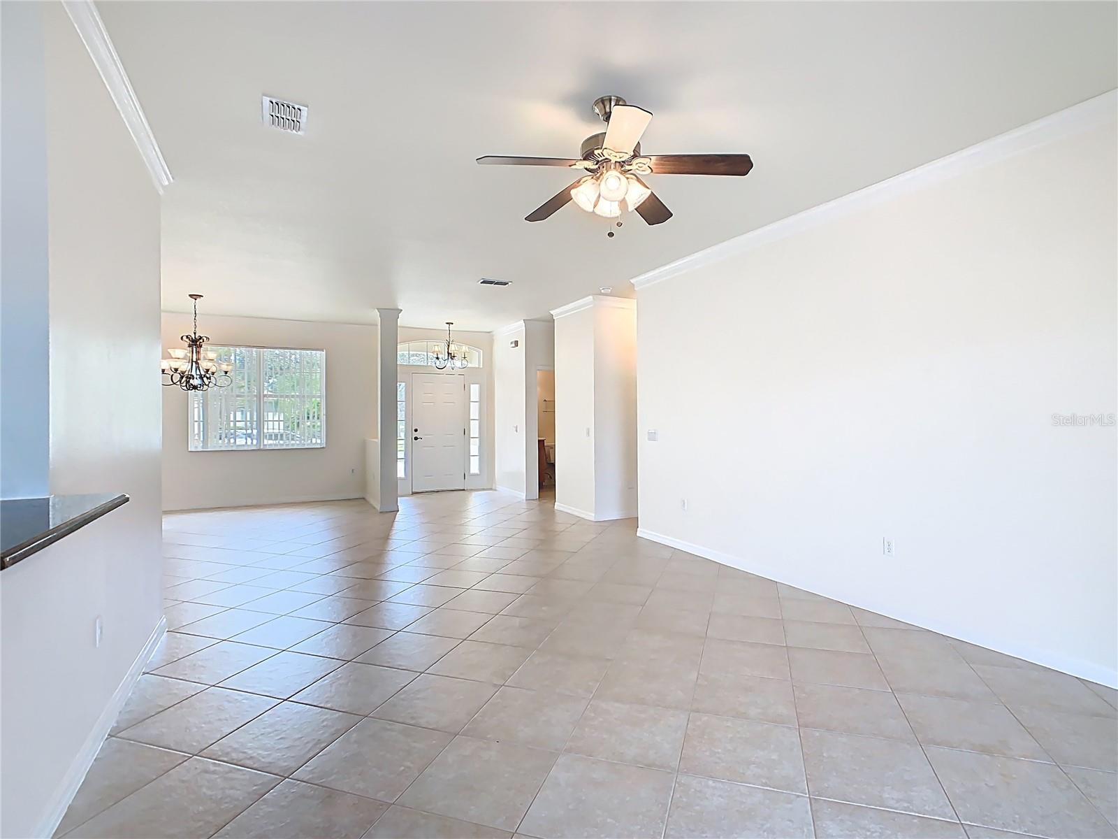Image 14 of 67 For 644 Shorehaven Drive