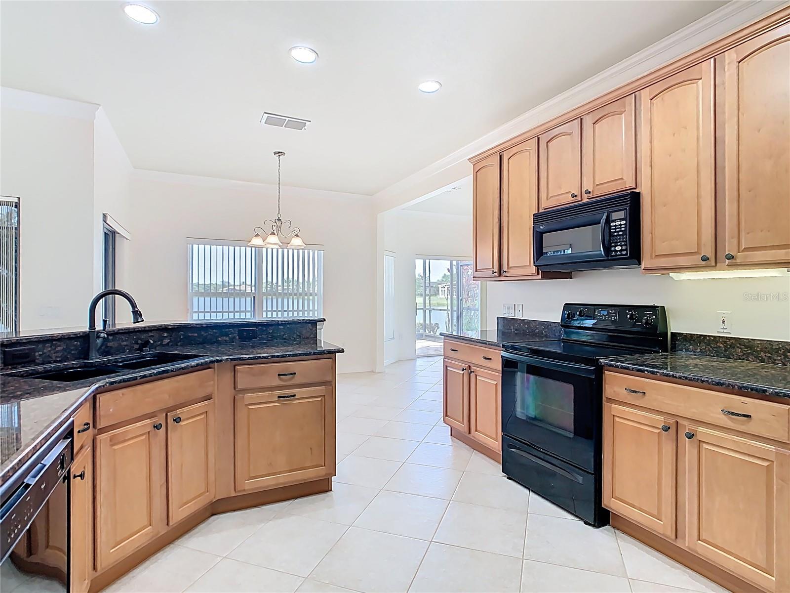 Image 20 of 67 For 644 Shorehaven Drive