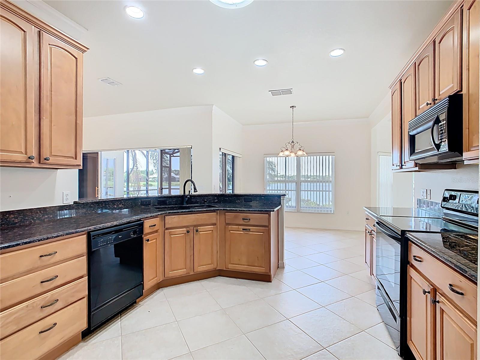 Image 21 of 67 For 644 Shorehaven Drive