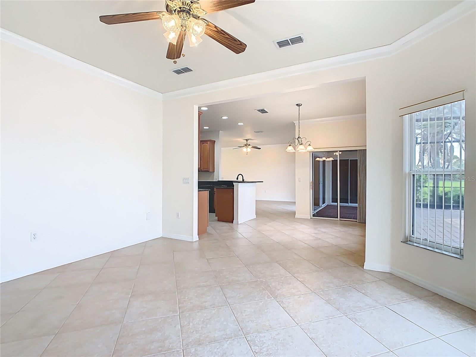 Image 27 of 67 For 644 Shorehaven Drive