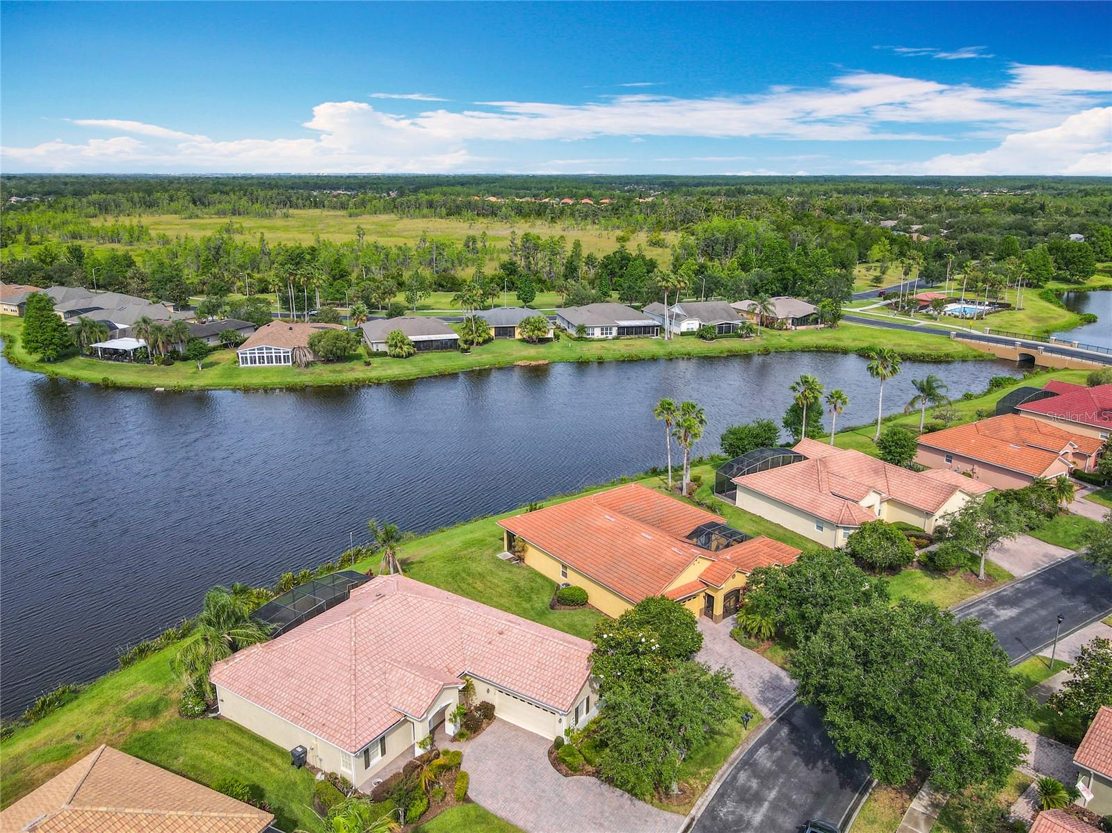 Image 3 of 67 For 644 Shorehaven Drive