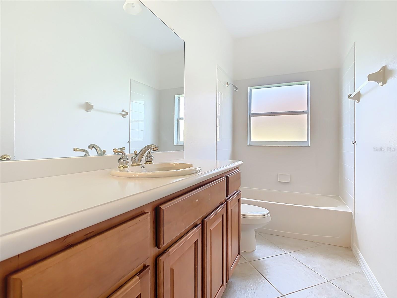 Image 30 of 67 For 644 Shorehaven Drive
