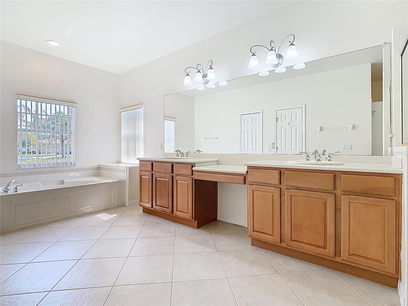 Image 43 of 67 For 644 Shorehaven Drive