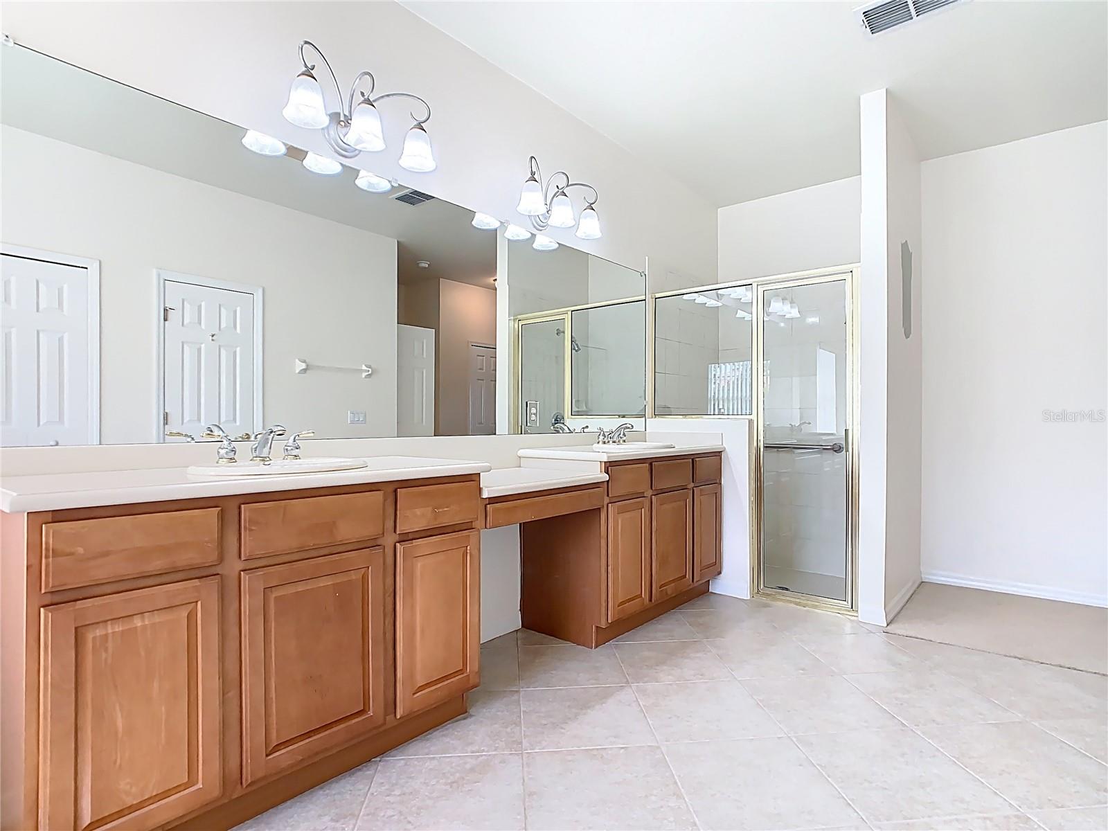 Image 44 of 67 For 644 Shorehaven Drive