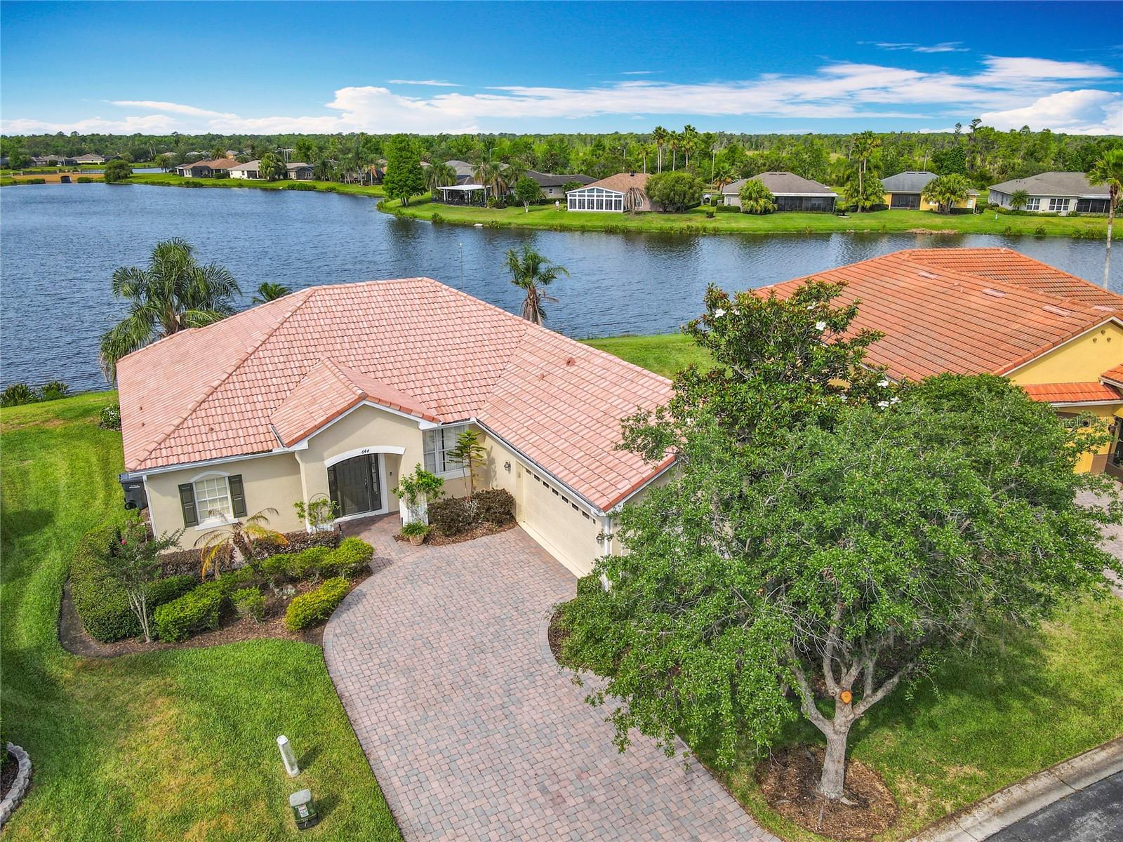 Image 6 of 67 For 644 Shorehaven Drive