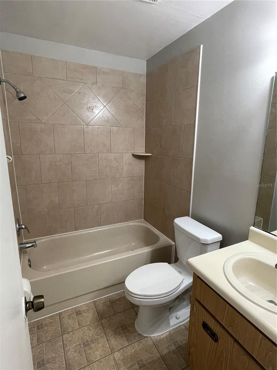 Image 11 of 13 For 3219 Wickham Avenue
