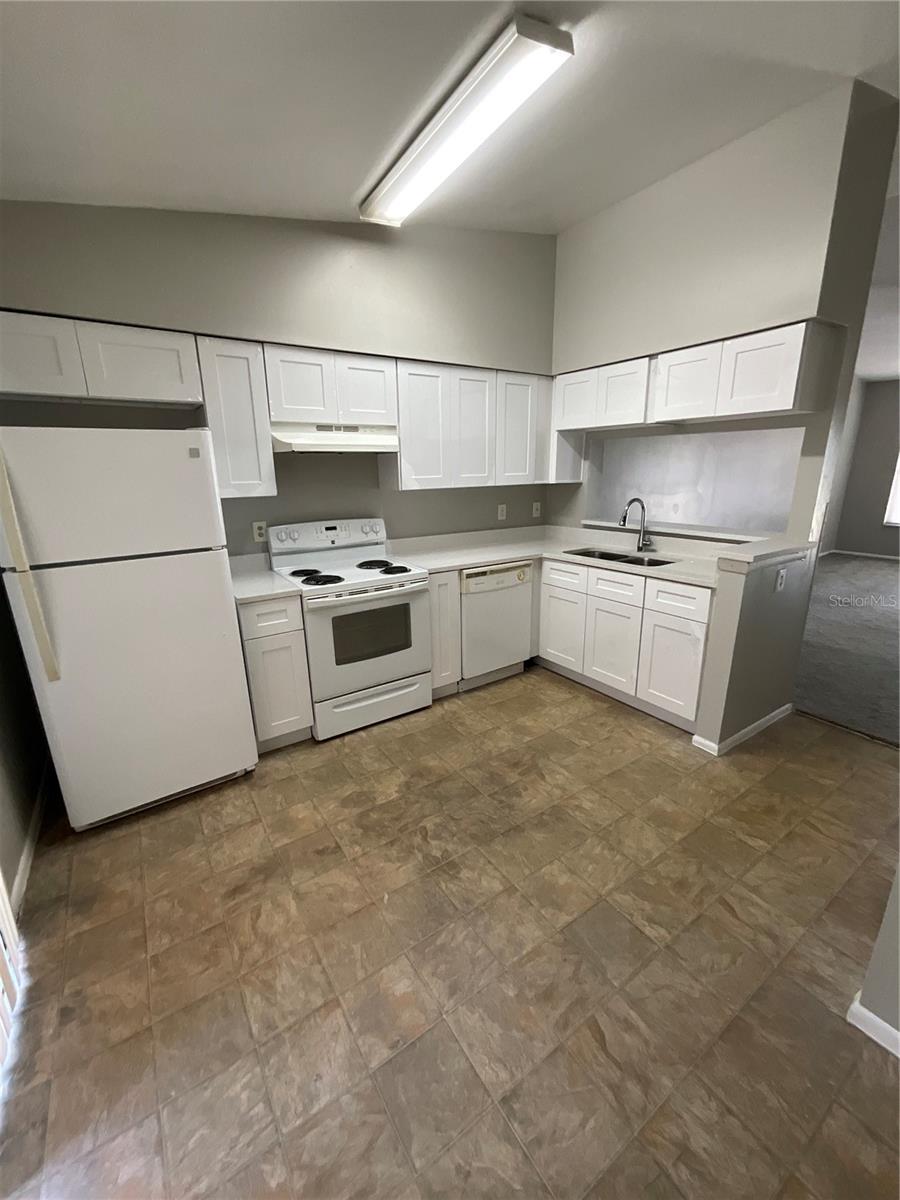 Image 4 of 13 For 3219 Wickham Avenue