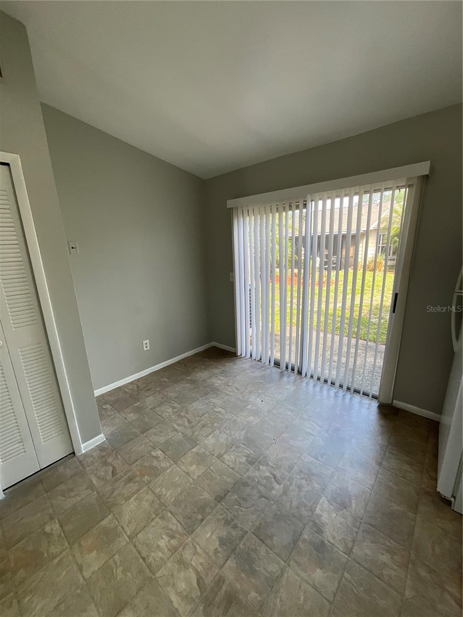 Image 6 of 13 For 3219 Wickham Avenue