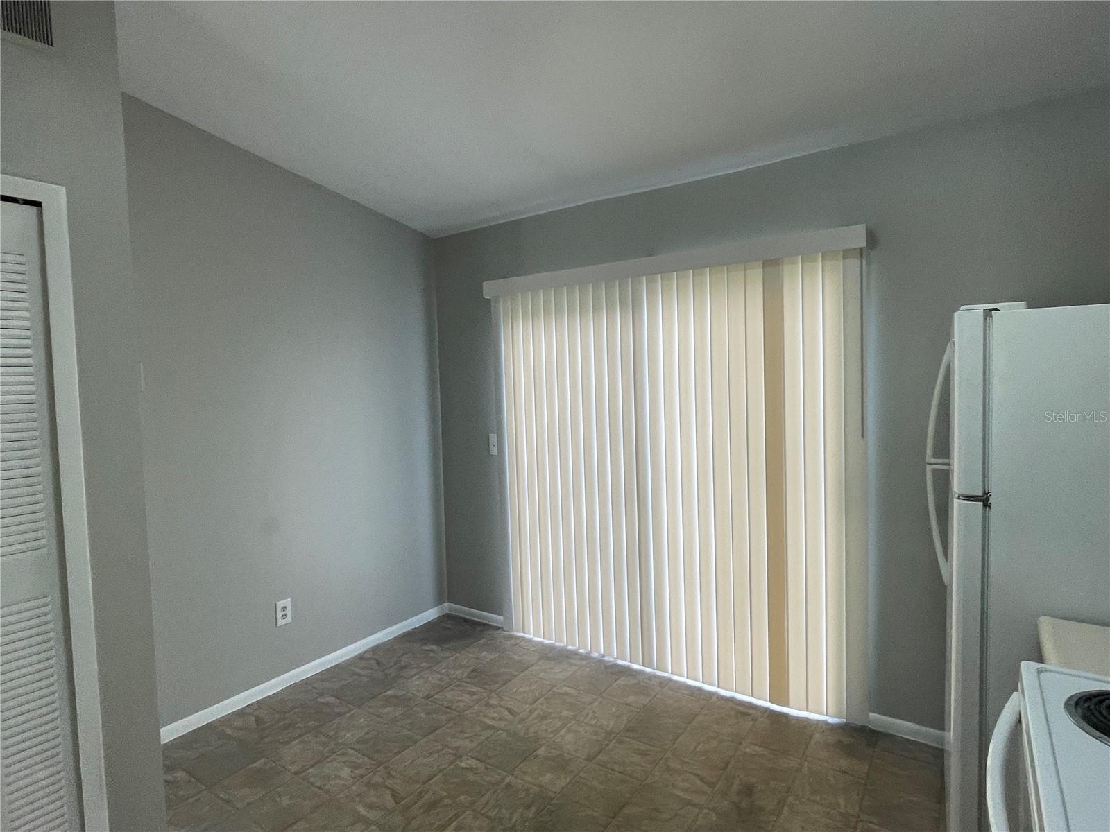 Image 7 of 13 For 3219 Wickham Avenue