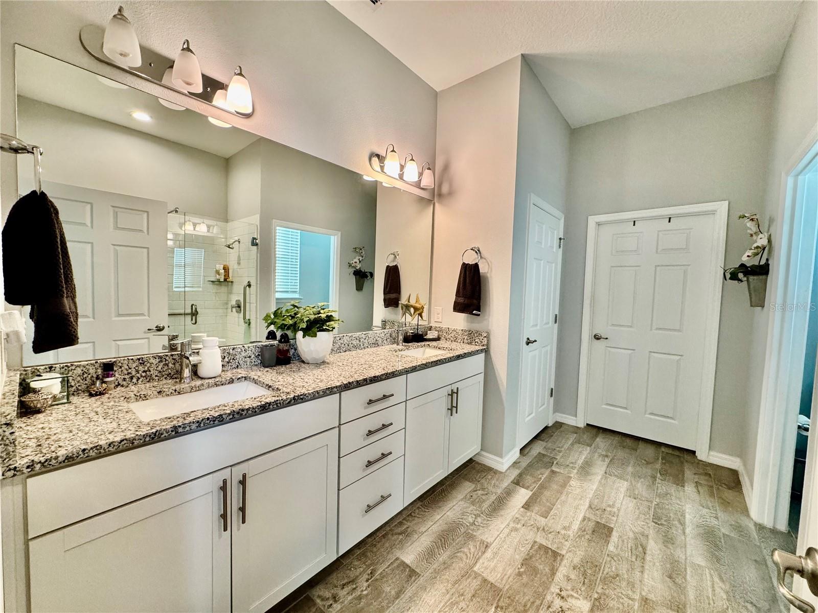 Image 14 of 62 For 7957 Hanson Bay Place