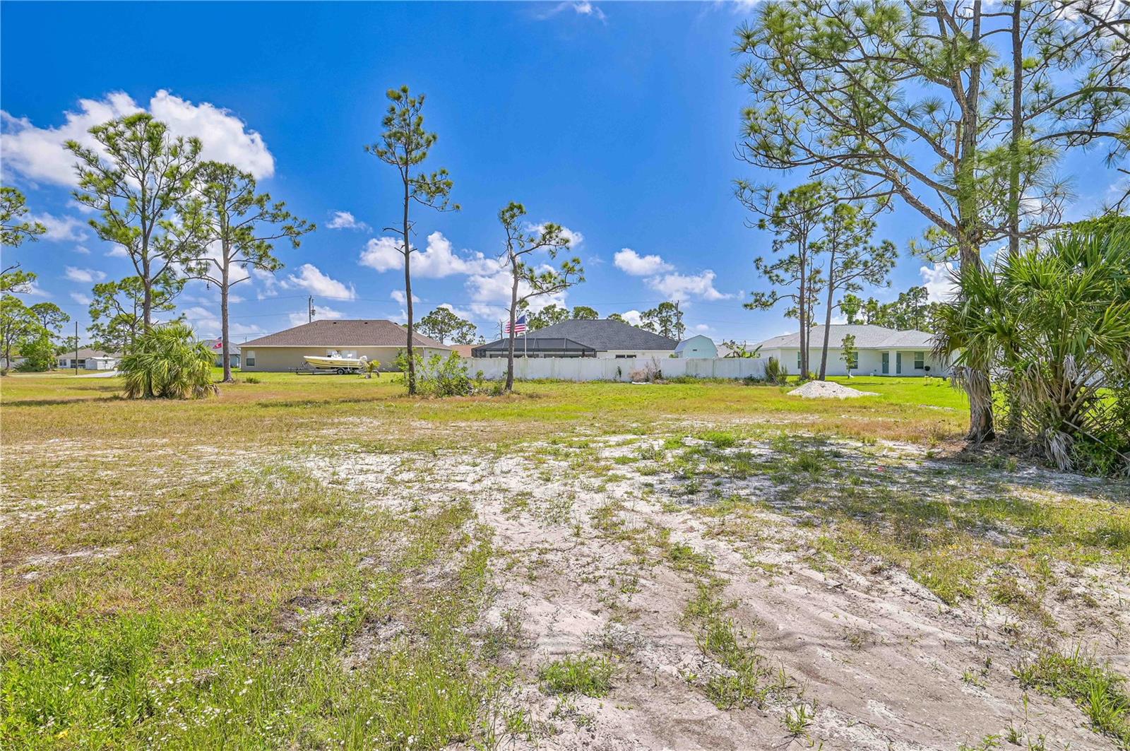 Image 3 of 7 For 2312 Jacaranda Parkway W