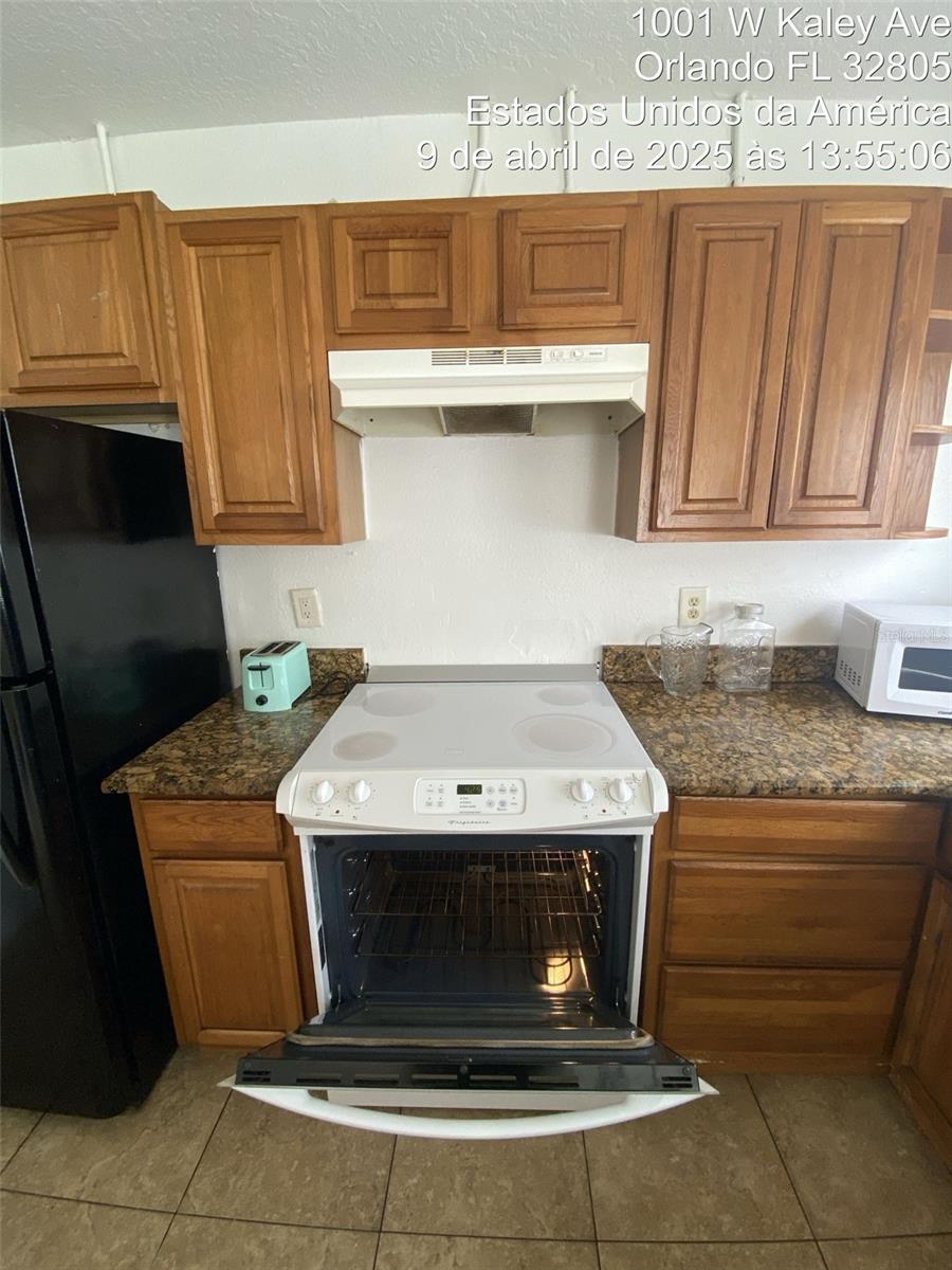 Image 3 of 6 For 1001 Kaley Avenue B