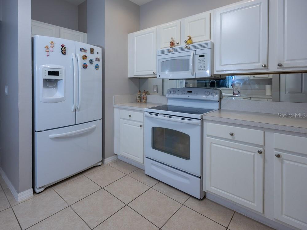 Image 25 of 82 For 1033 42nd Terrace