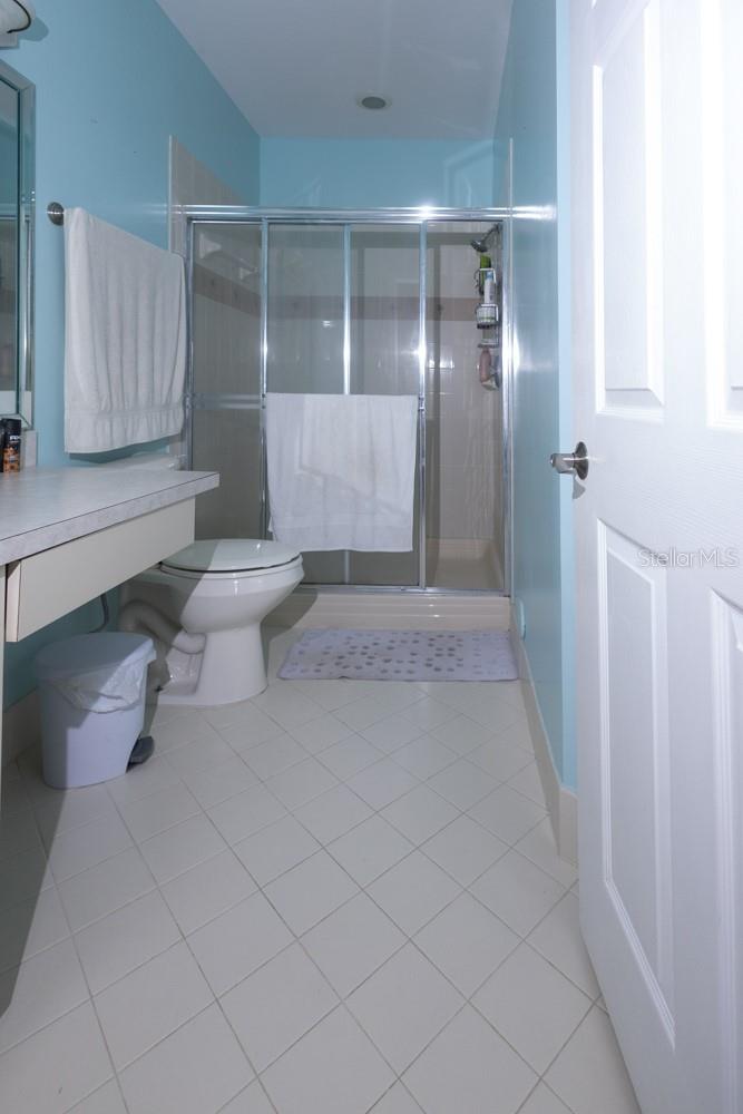 Image 32 of 82 For 1033 42nd Terrace