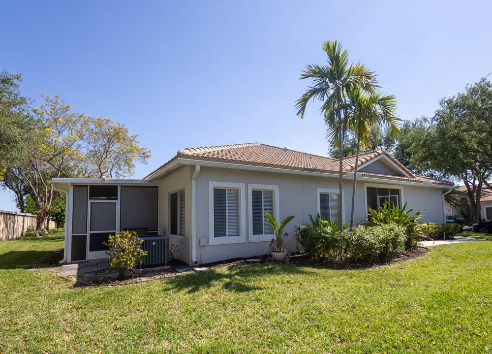 Image 65 of 82 For 1033 42nd Terrace