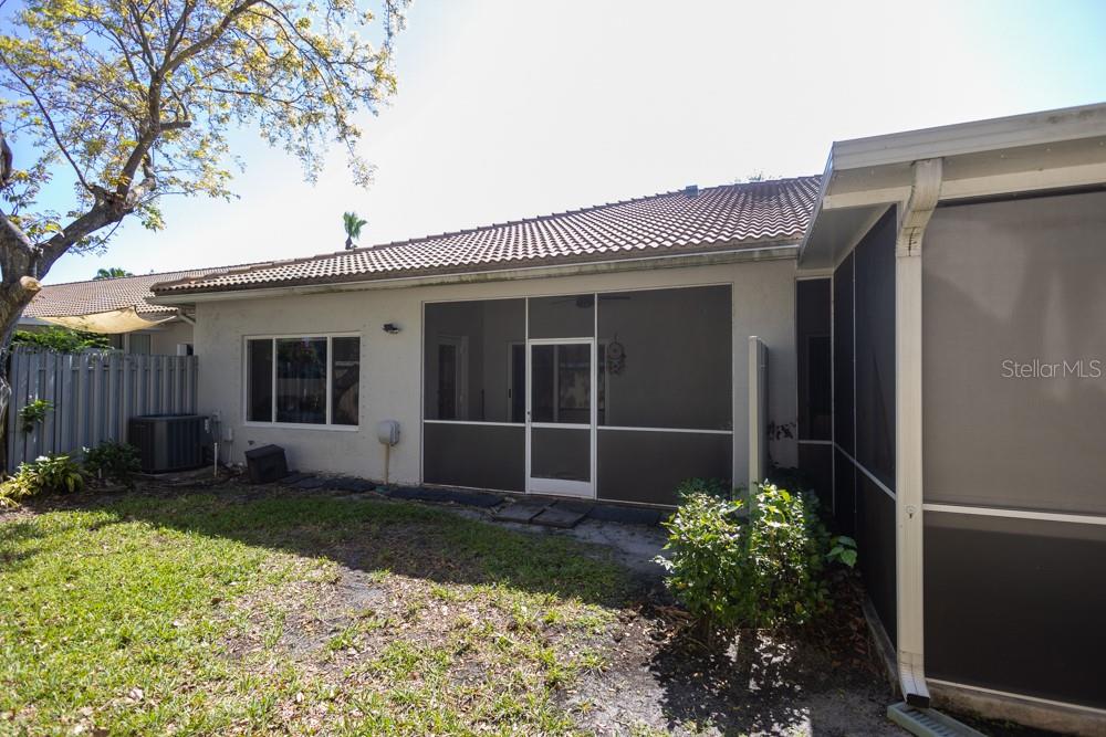 Image 66 of 82 For 1033 42nd Terrace