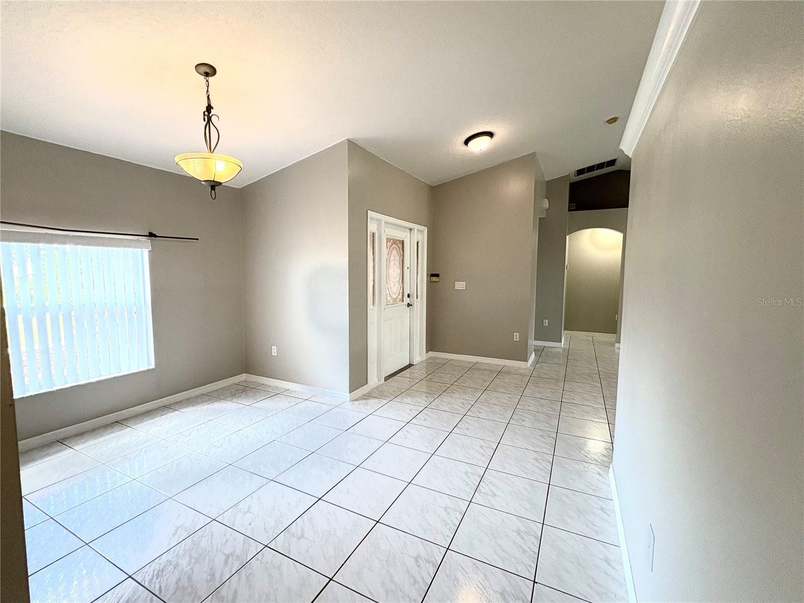 Image 11 of 89 For 3170 Victoria Drive