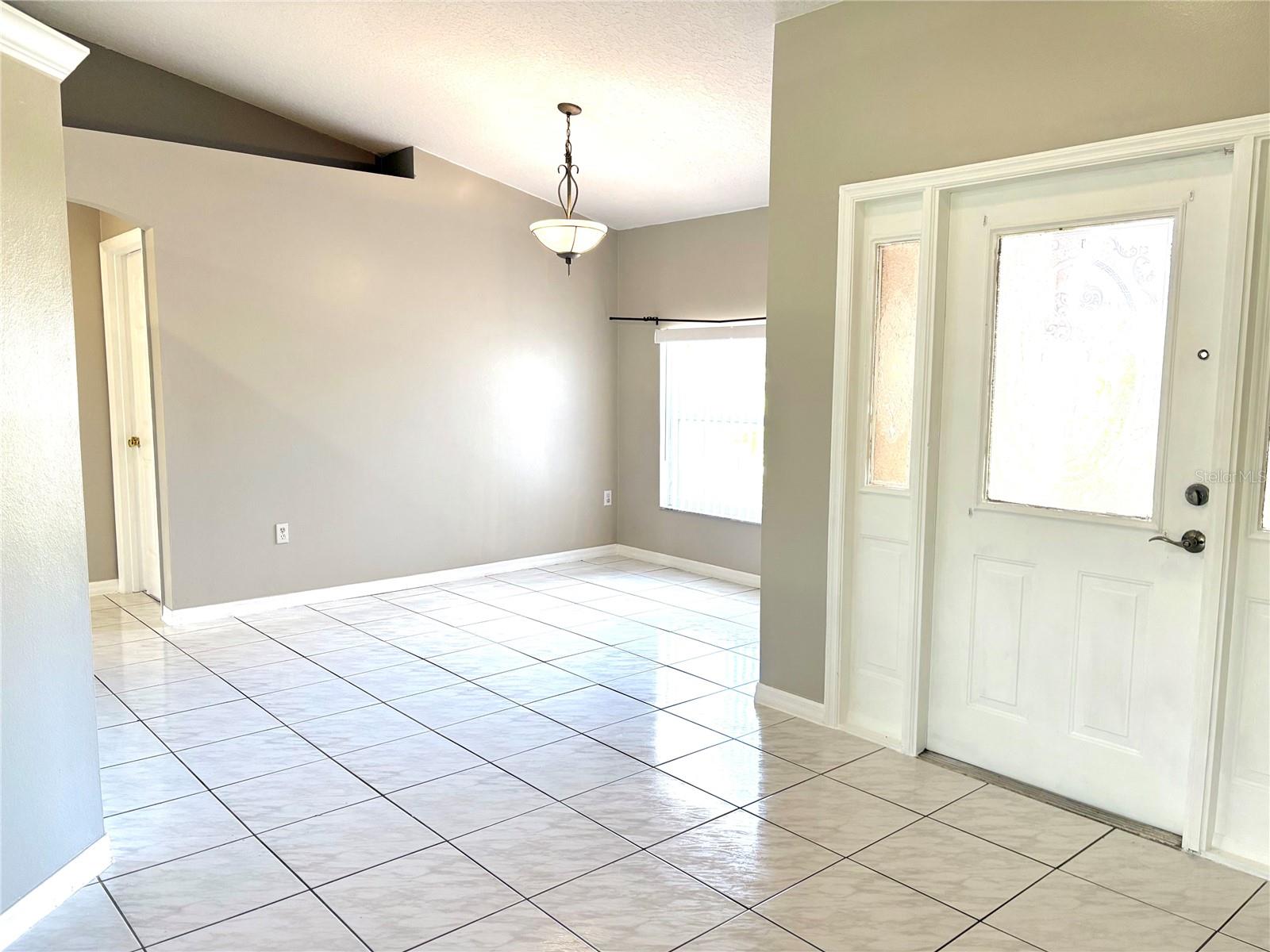 Image 17 of 89 For 3170 Victoria Drive