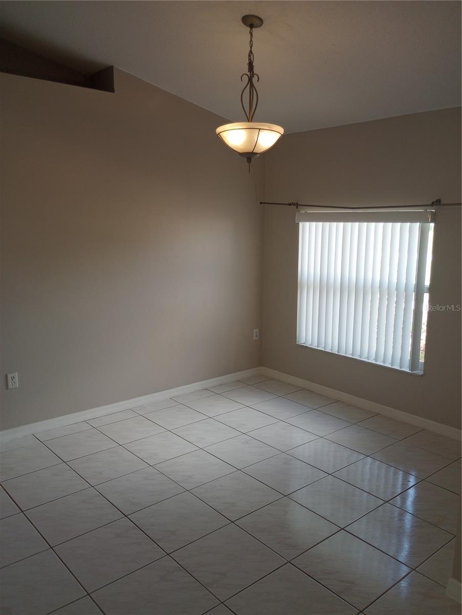 Image 36 of 89 For 3170 Victoria Drive