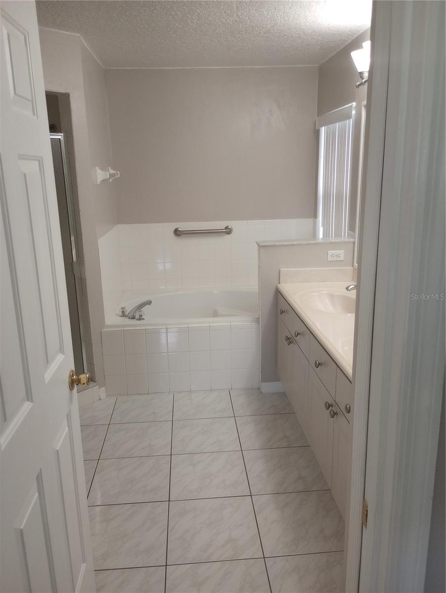 Image 49 of 89 For 3170 Victoria Drive