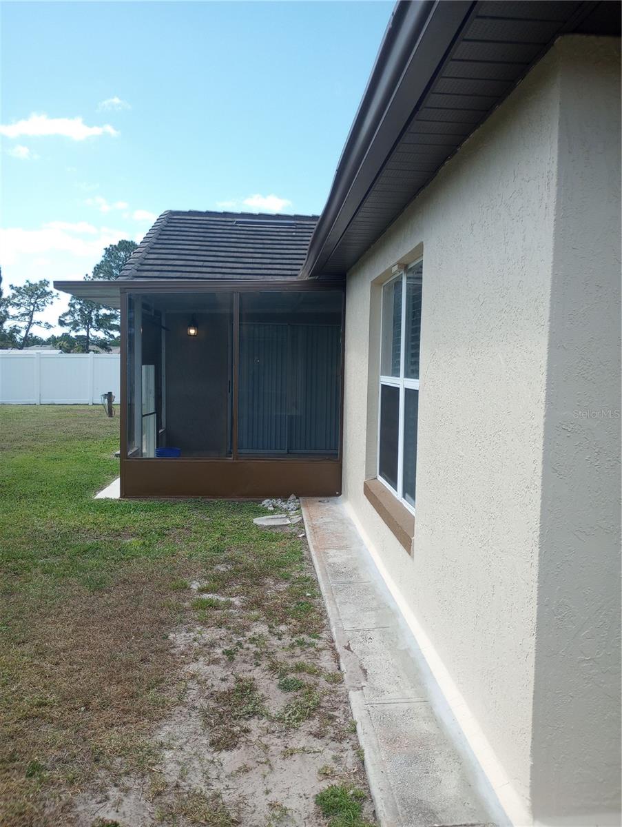 Image 60 of 89 For 3170 Victoria Drive