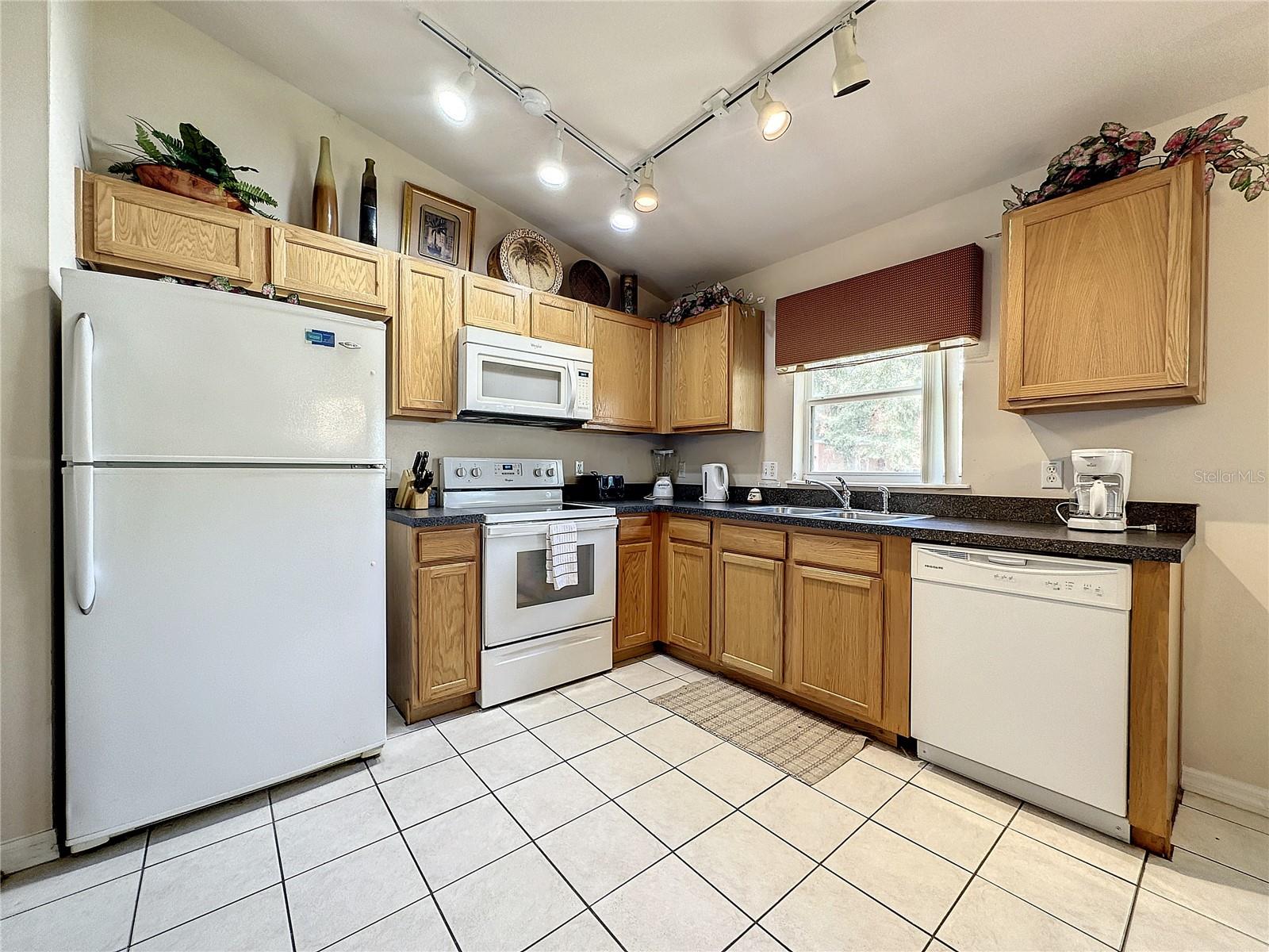 Image 14 of 39 For 116 Ridgemont Court