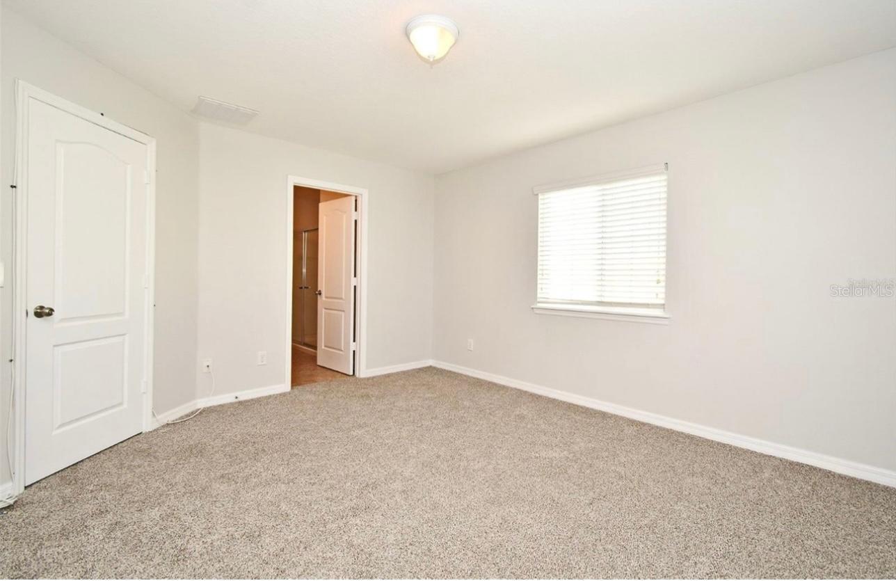 Image 21 of 27 For 2305 Chatham Place Drive
