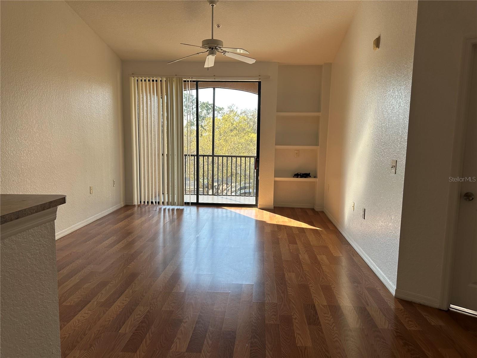 Image 13 of 42 For 6141 Metrowest Boulevard 303
