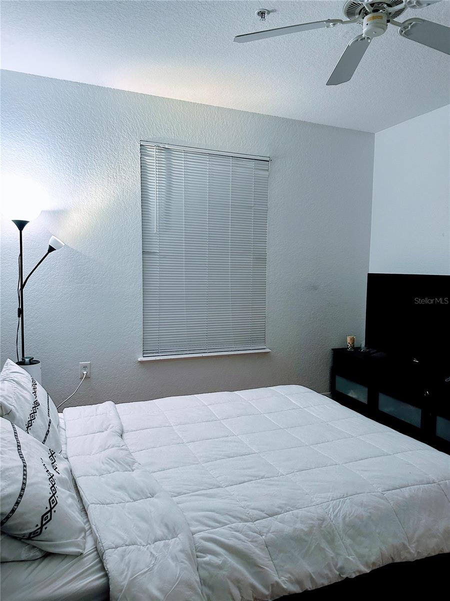 Image 23 of 42 For 6141 Metrowest Boulevard 303