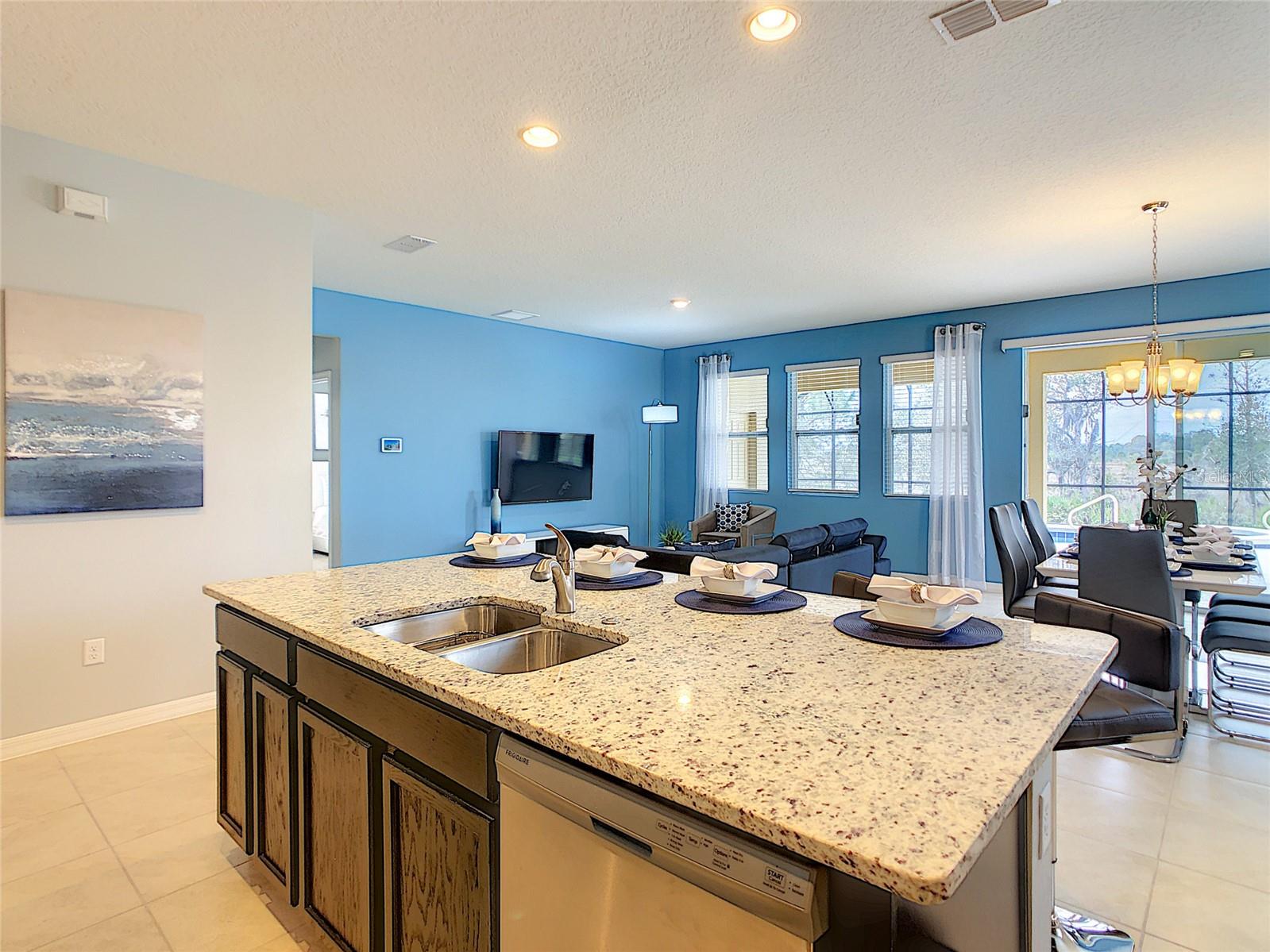 Image 10 of 68 For 8039 Oak Shadow Court