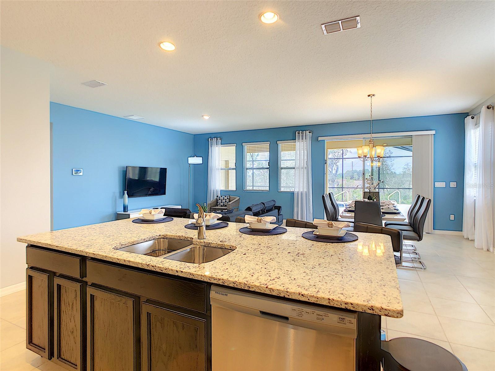 Image 11 of 68 For 8039 Oak Shadow Court