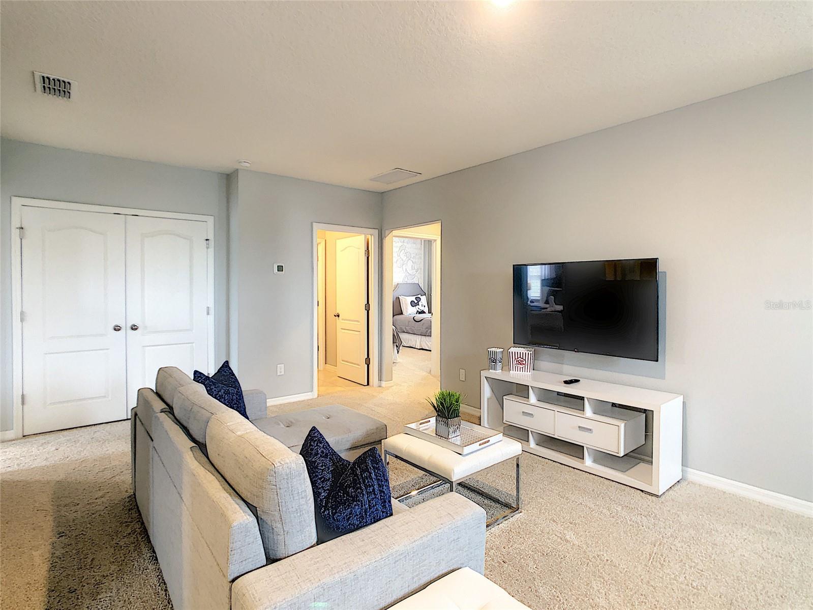 Image 21 of 68 For 8039 Oak Shadow Court