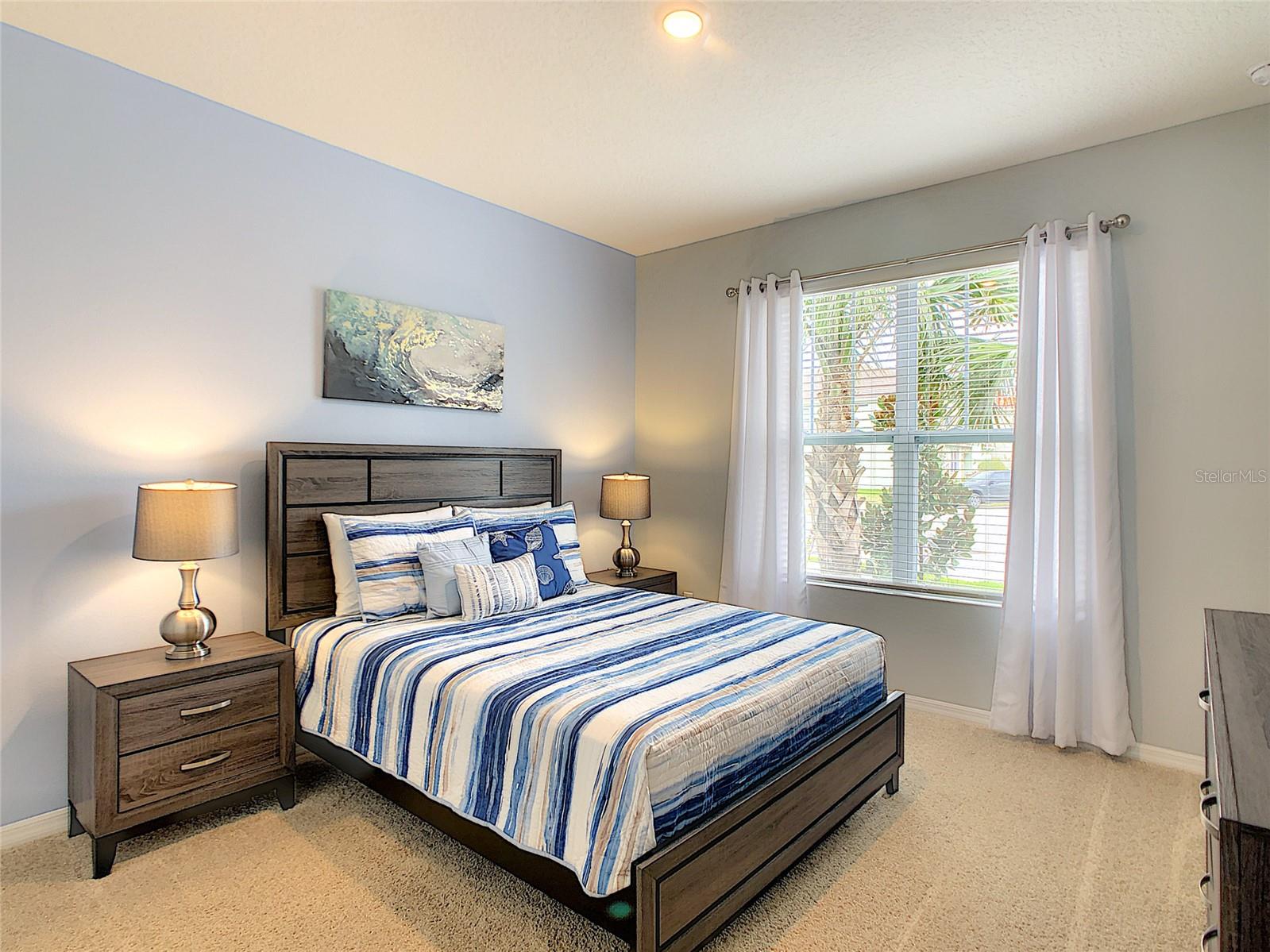 Image 35 of 68 For 8039 Oak Shadow Court