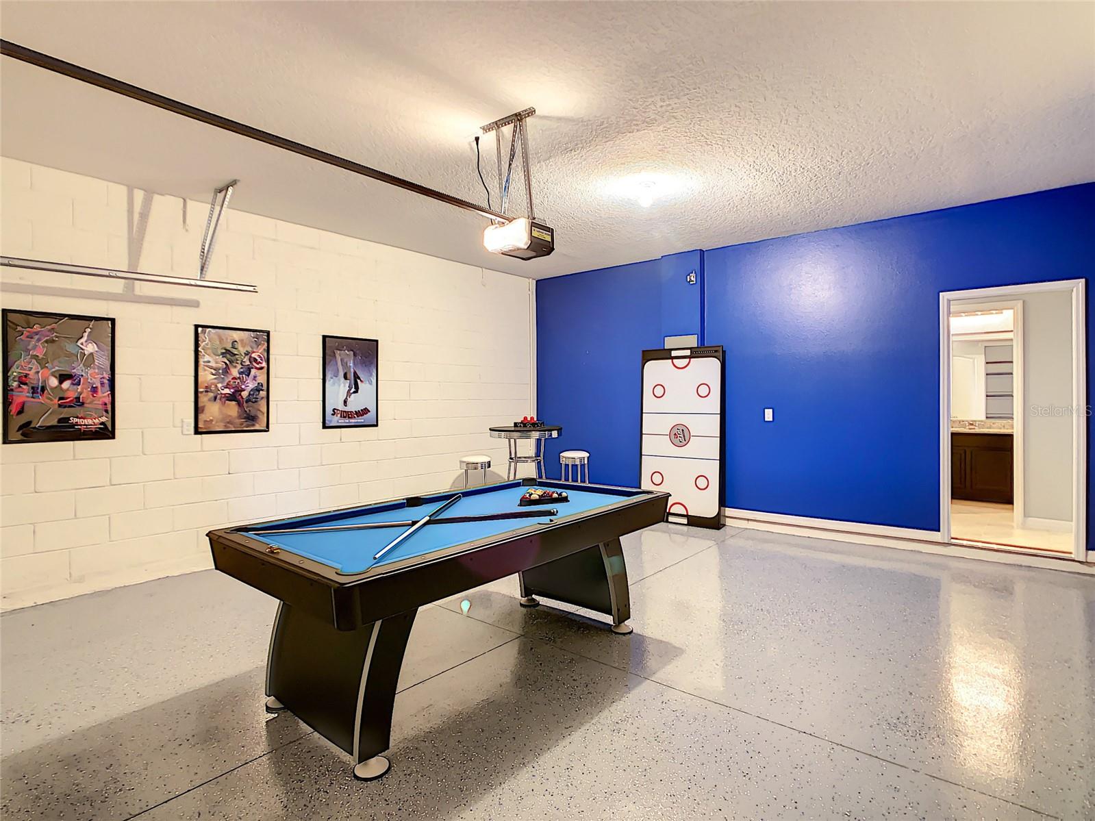 Image 63 of 68 For 8039 Oak Shadow Court