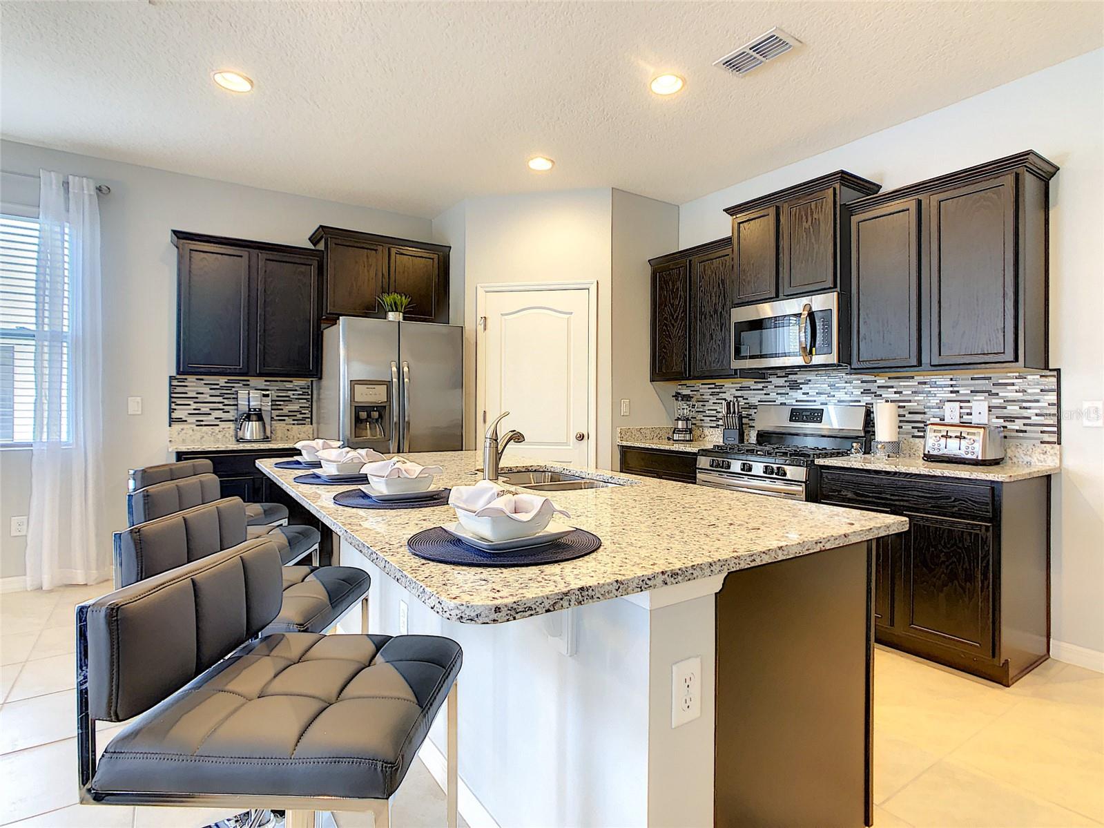 Image 9 of 68 For 8039 Oak Shadow Court
