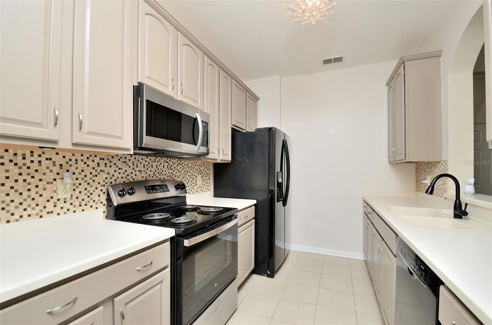 Image 12 of 38 For 1357 Venezia Court 202