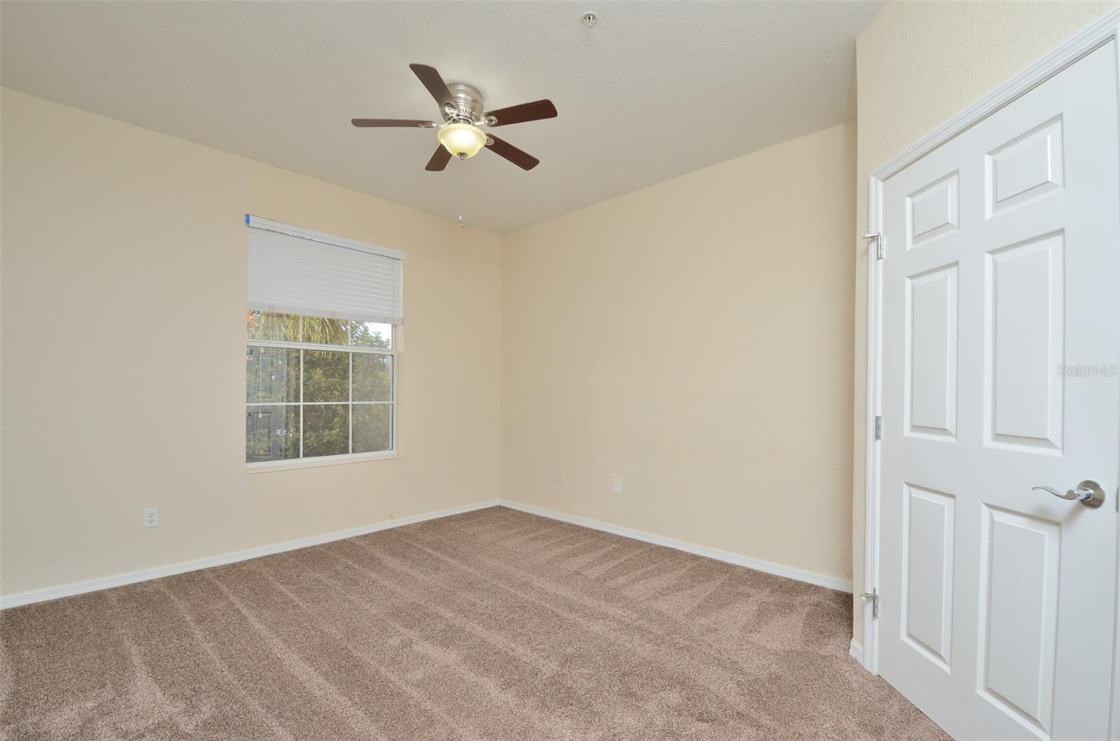 Image 18 of 38 For 1357 Venezia Court 202