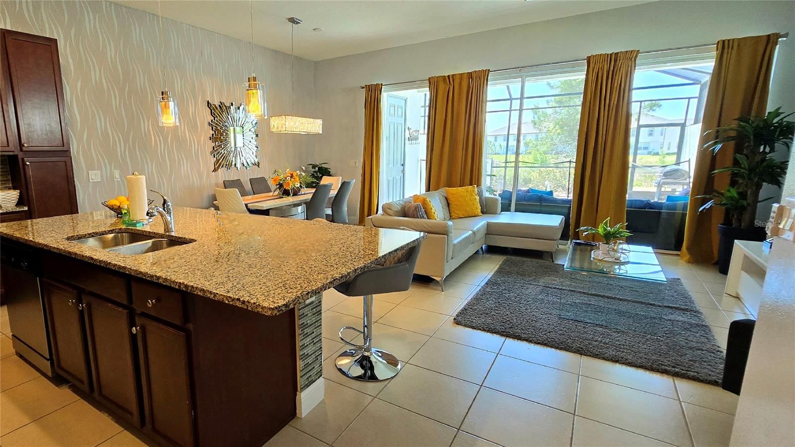 Image 9 of 33 For 228 Captiva Dr
