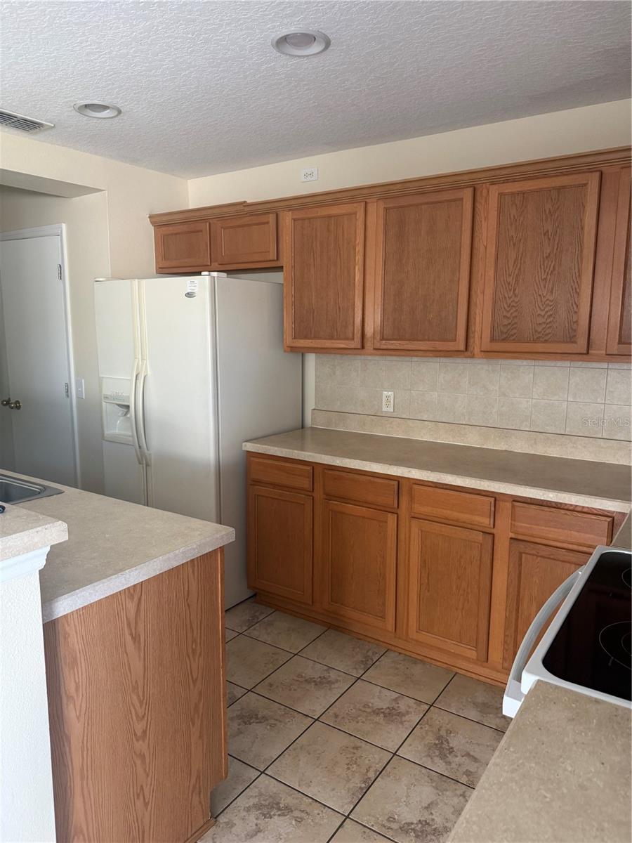 Image 3 of 10 For 2512 Aventurine Street