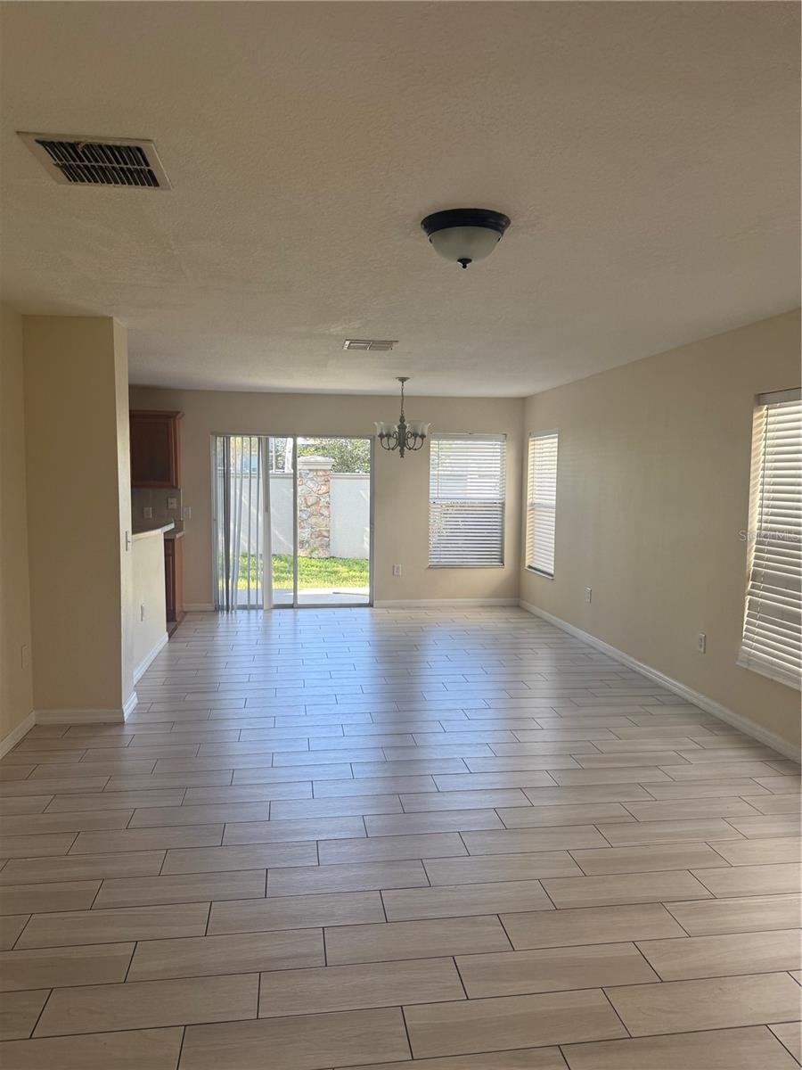 Image 6 of 10 For 2512 Aventurine Street
