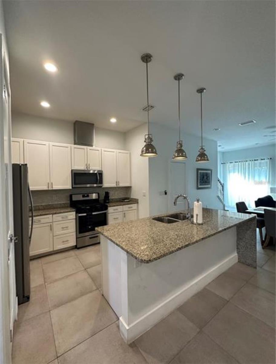 Image 8 of 17 For 7544 Sunville Avenue 7544