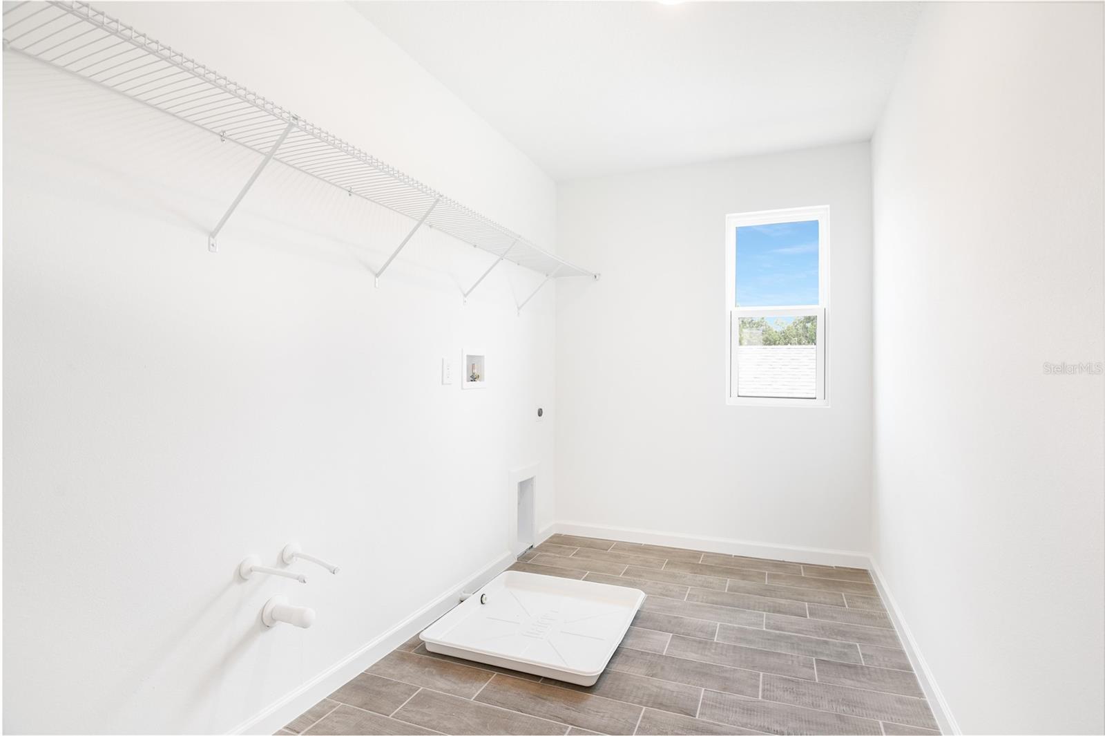 Image 10 of 16 For 824 Lake Dell Road