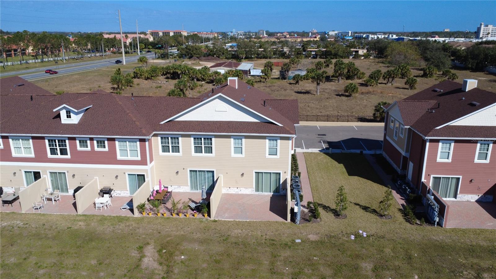 Image 6 of 27 For 7564 Sunflower Circle