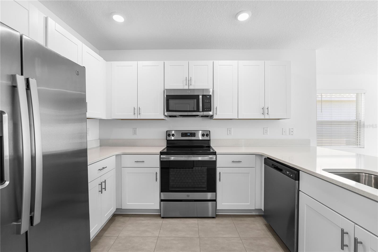 Image 4 of 37 For 4560 Ranunculus Street