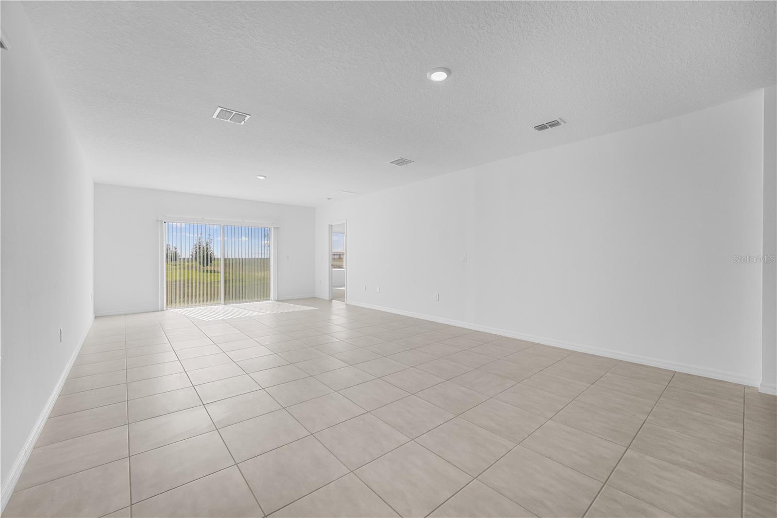 Image 7 of 37 For 4560 Ranunculus Street