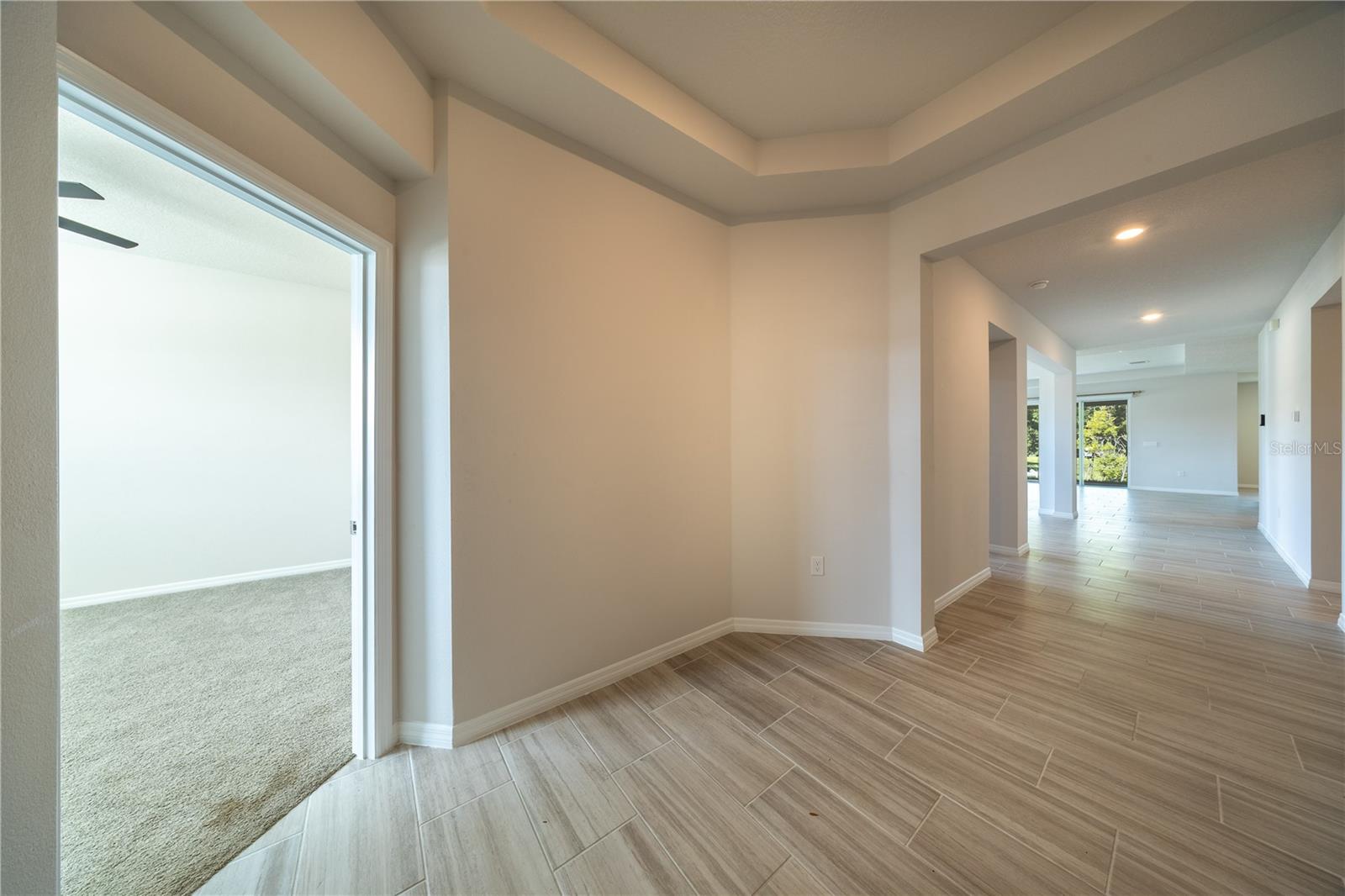 Image 6 of 39 For 348 Conway Avenue